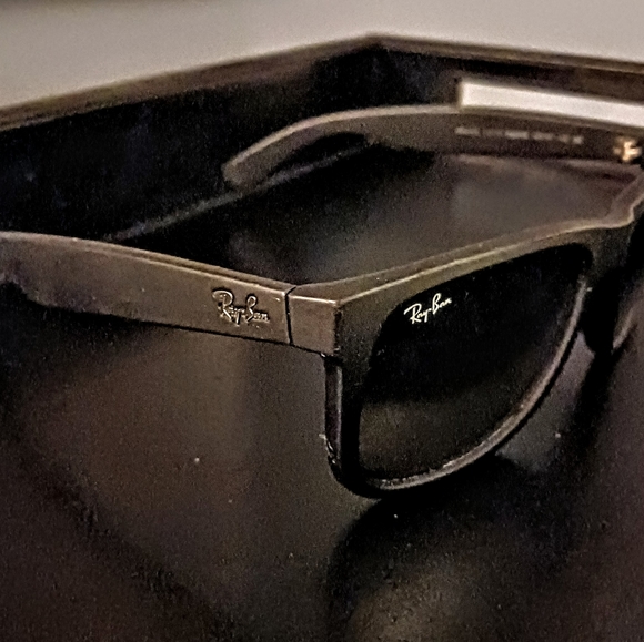 RAY-BAN Justin Polerized Sun glasses - Picture 10 of 10